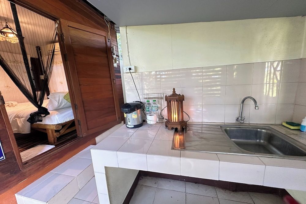 Baansuan Chomchun Standard Single Room with AC 10