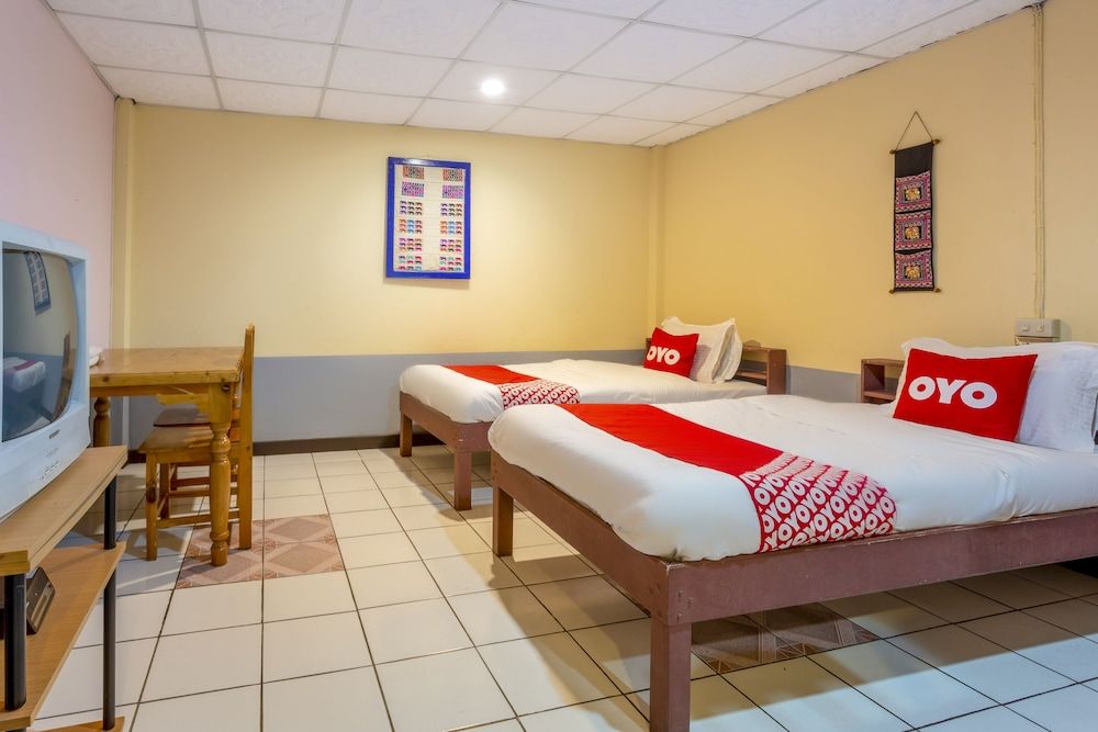 Basic Twin Room