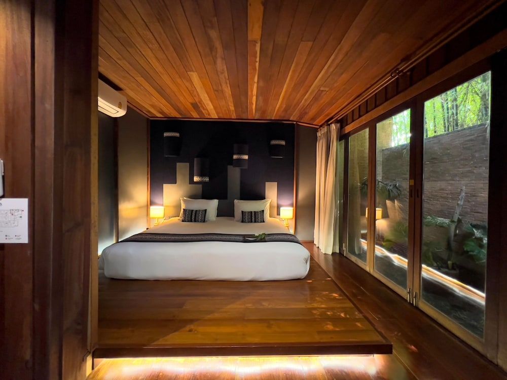 Athita The Hidden Court Chiang Saen Deluxe Room, Garden View 2