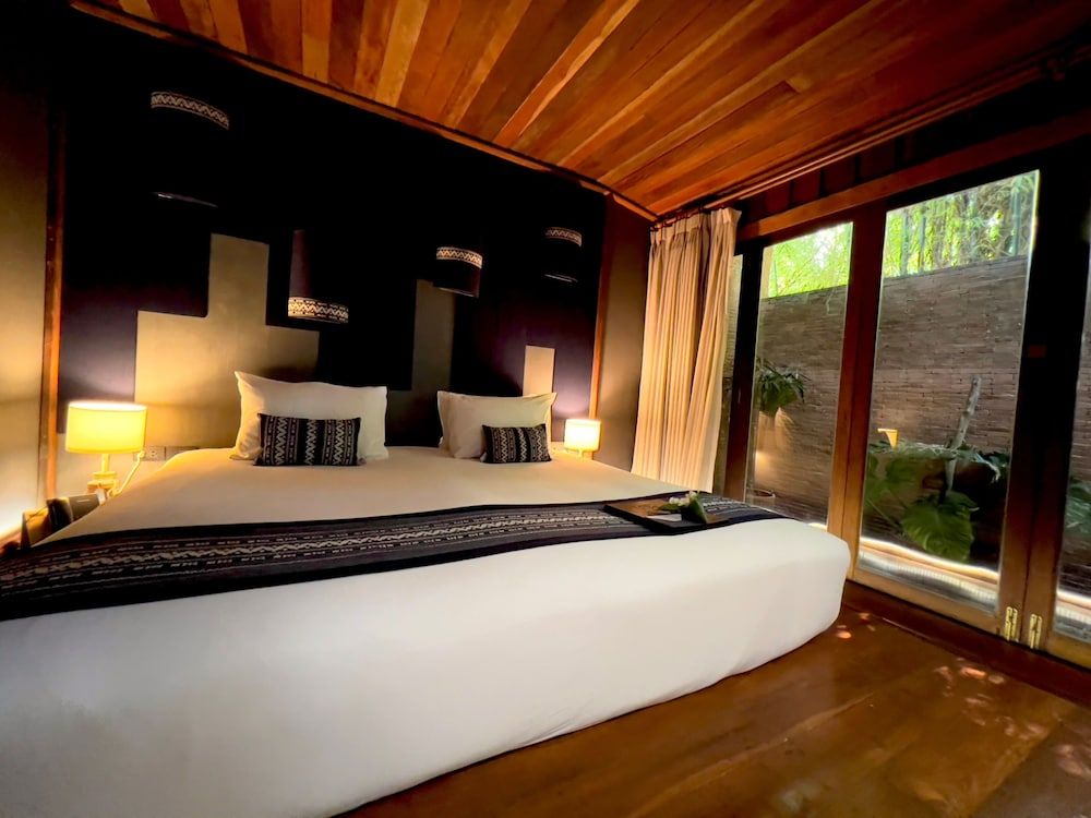 Athita The Hidden Court Chiang Saen Deluxe Room, Garden View 3