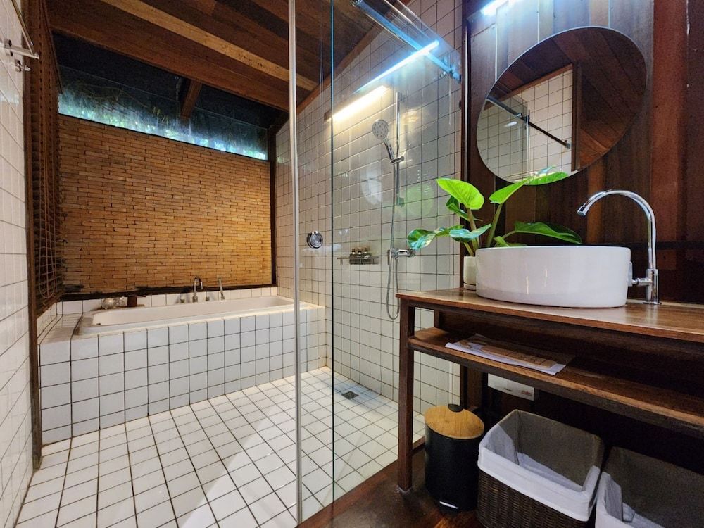 Athita The Hidden Court Chiang Saen Deluxe Room, Garden View 7