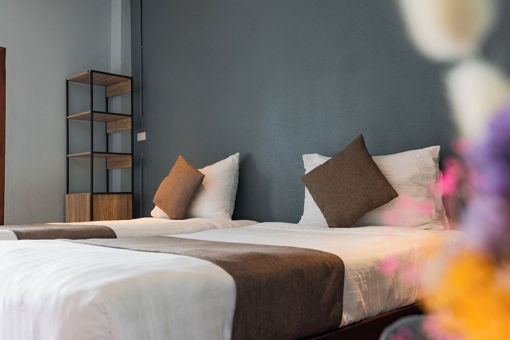 A Hotel Cozy Superior Twin Room 5