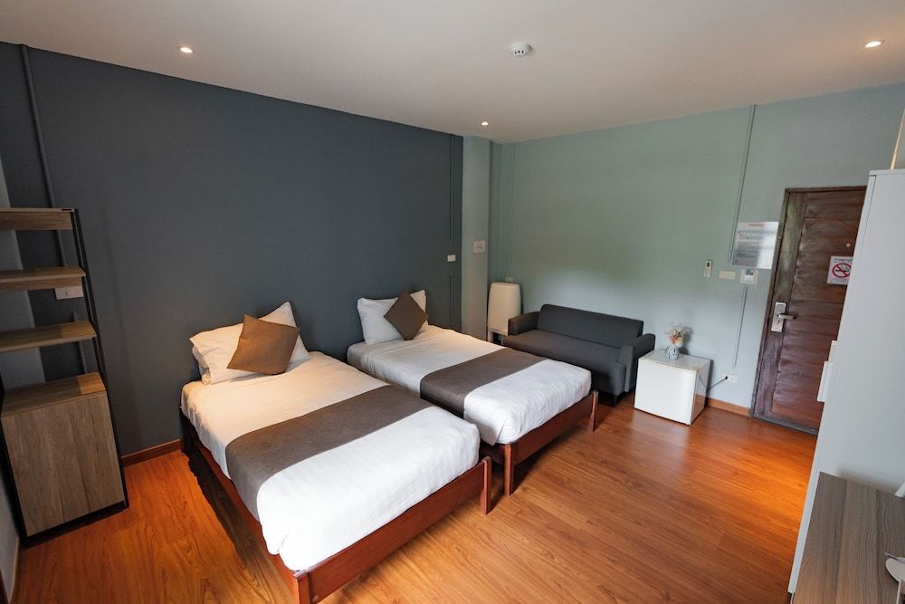 A Hotel Cozy Superior Twin Room 4