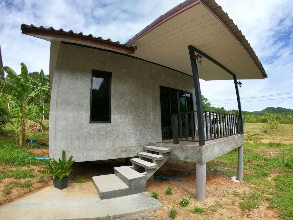 Superior Bungalow