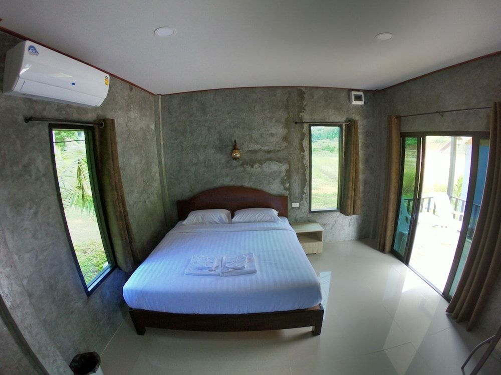 Superior Bungalow