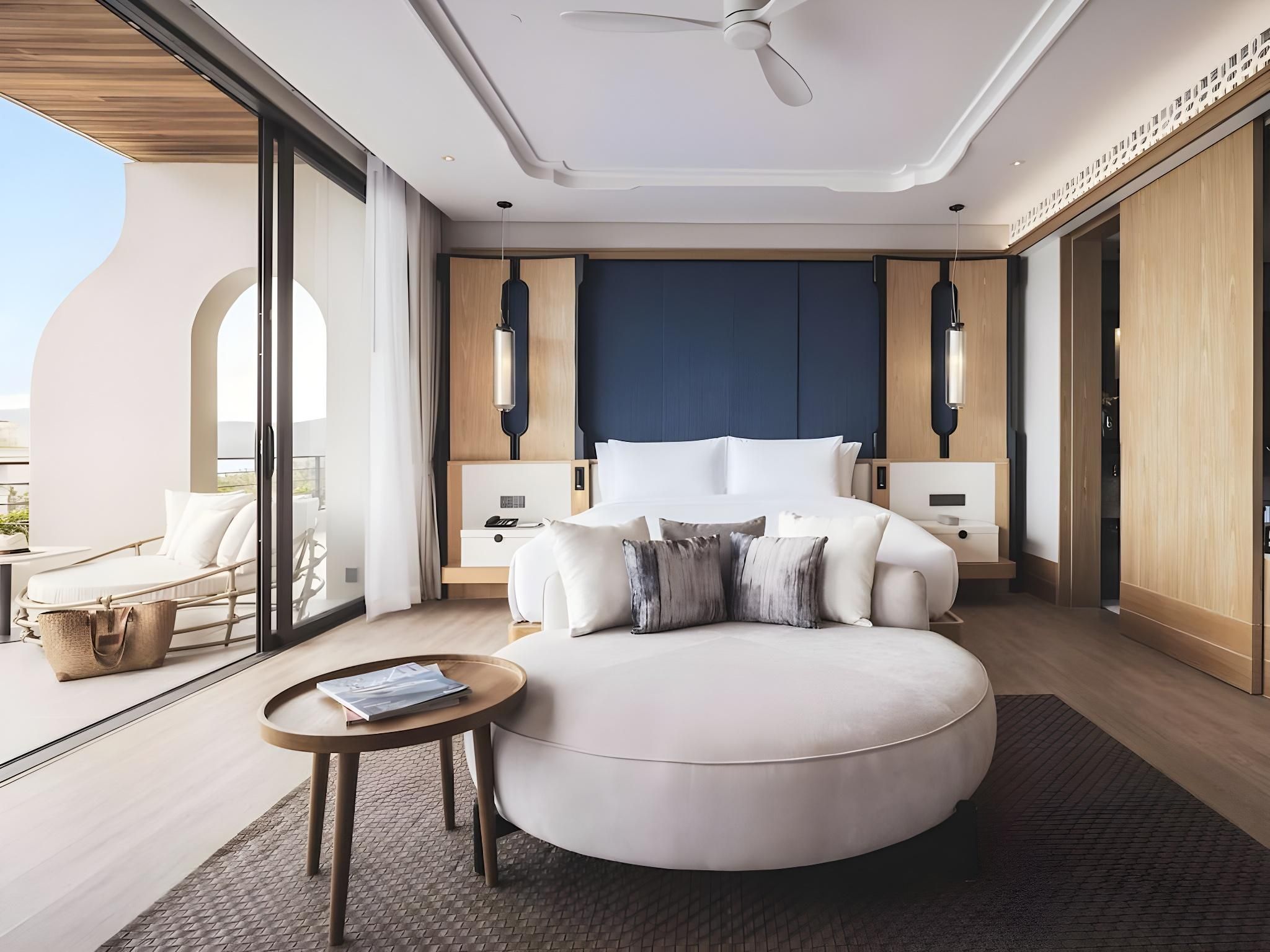 Grand Family Sea View Suite