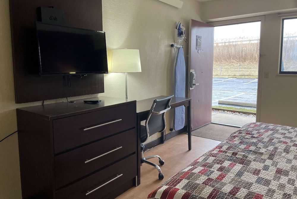 Comfort Room, 1 King Bed, Non Smoking