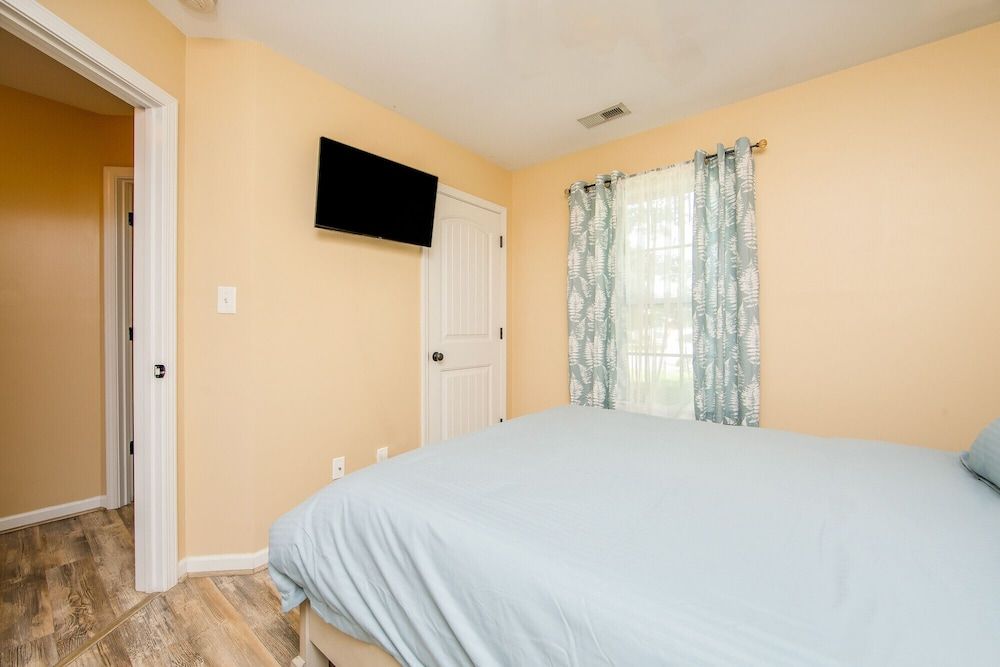 House, 3 Bedrooms, 2 Bathrooms