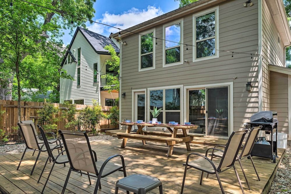 Holly Hideaway