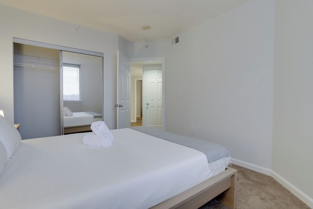 City Apartment, 3 Bedrooms, City View