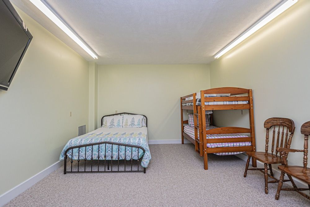 House, Multiple Beds, Hot Tub