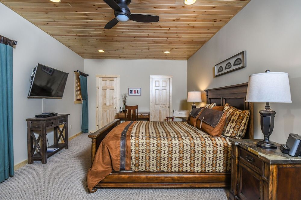 House, Multiple Beds, Water View, Balcony/Patio, BunkBed, Hot Tub
