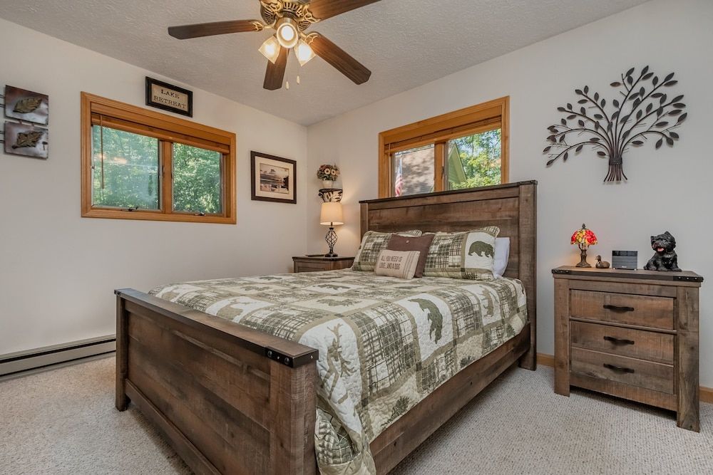 House, Multiple Beds, Hot Tub