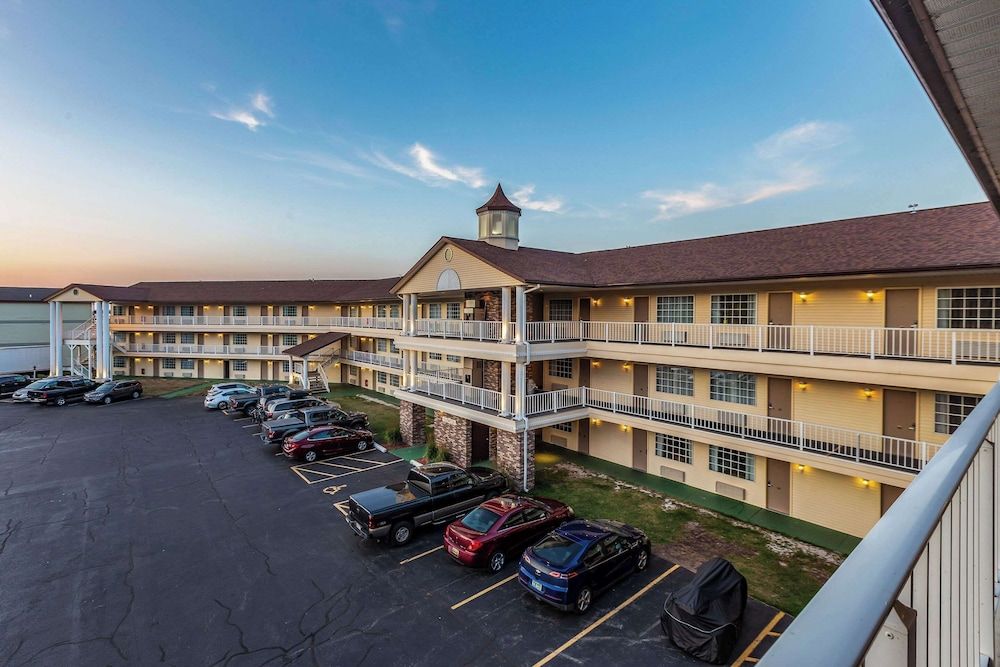 Quality Inn Lakefront