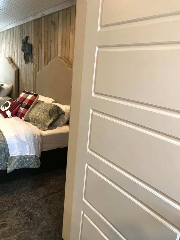 The Preserve Single Cabin Unit #6 2