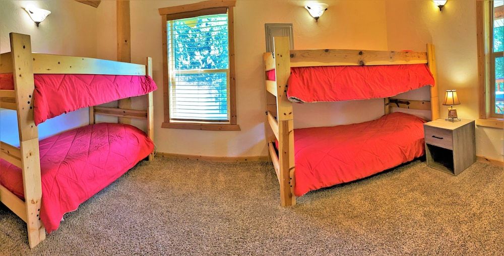 Shared Dormitory, Women only, Non Smoking, Shared Bathroom (Bed in Women Only Dorm)
