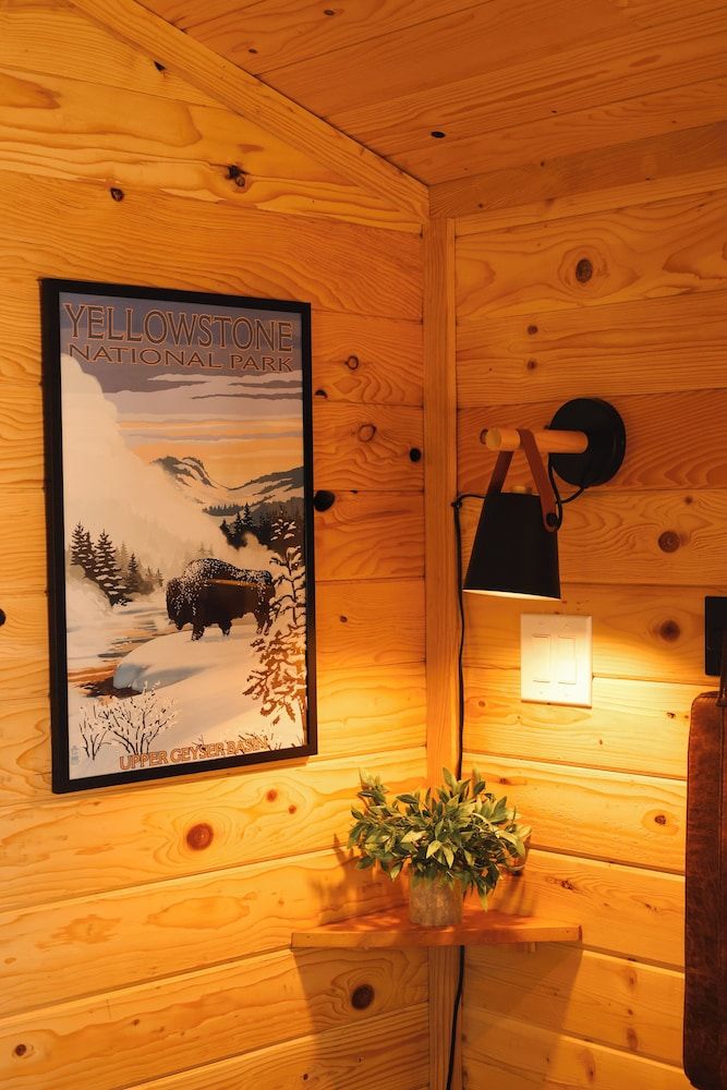 Blue Buffalo Resort Aspen Cabin 7