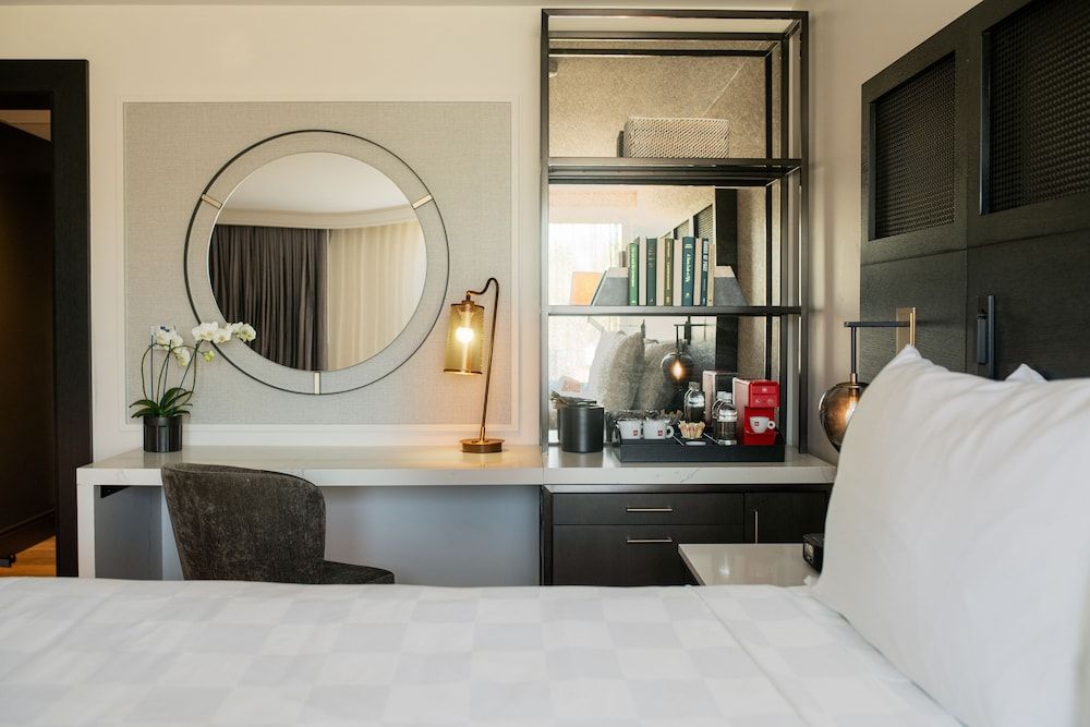 Superior Room, 1 King Bed