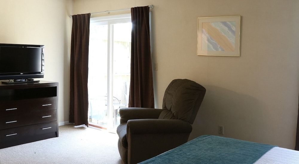Signature Townhome, 2 Bedrooms, Patio, Mountain View