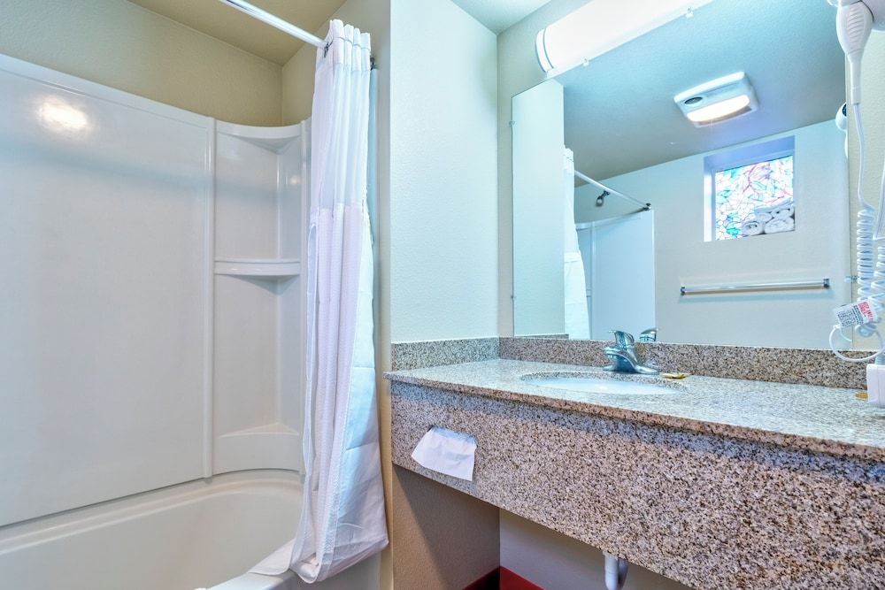 Comfort Room/Pet Friendly