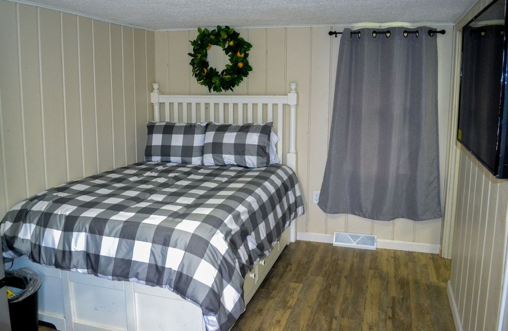Whitehall Cottages Basic Room, 1 Double Bed, Non Smoking 7