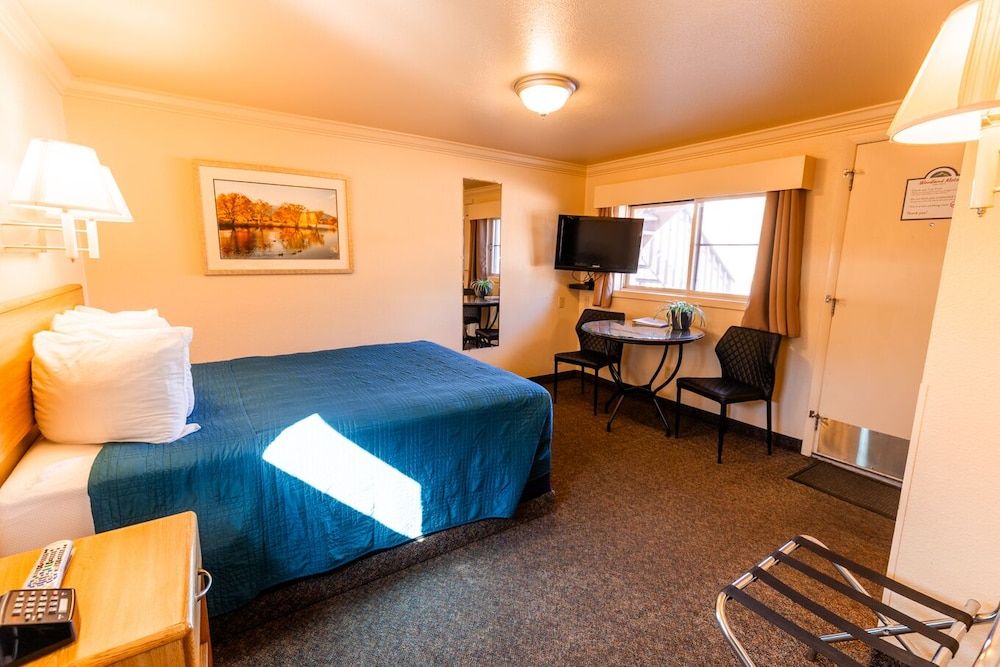 Classic Room, 1 Queen Bed