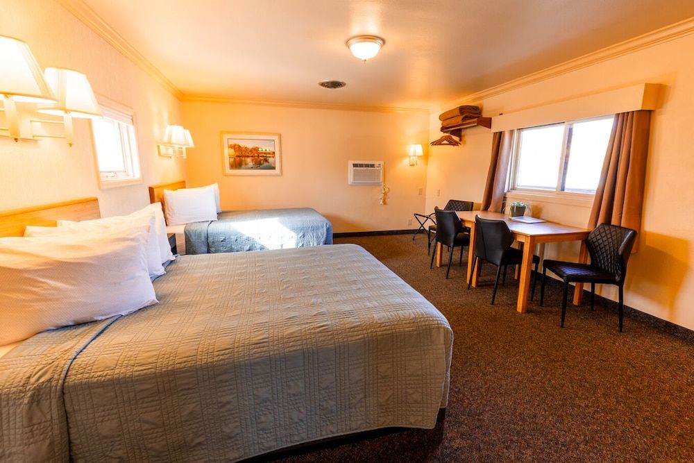 Classic Room, 2 Double Beds