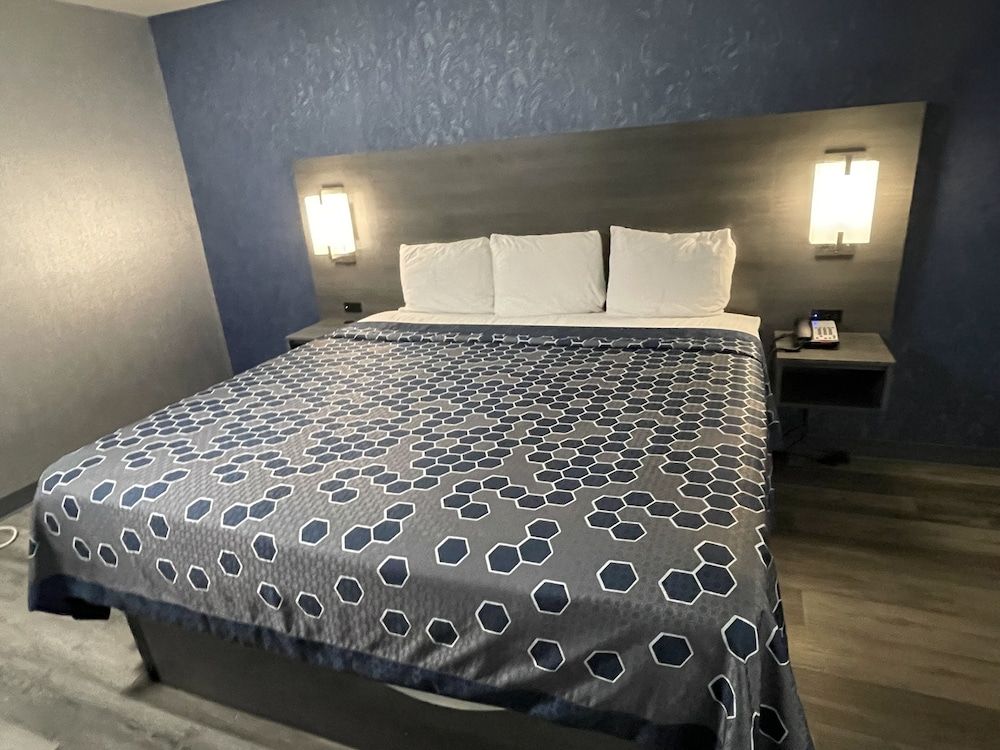 The Wayne Inn Basic Single Room 3