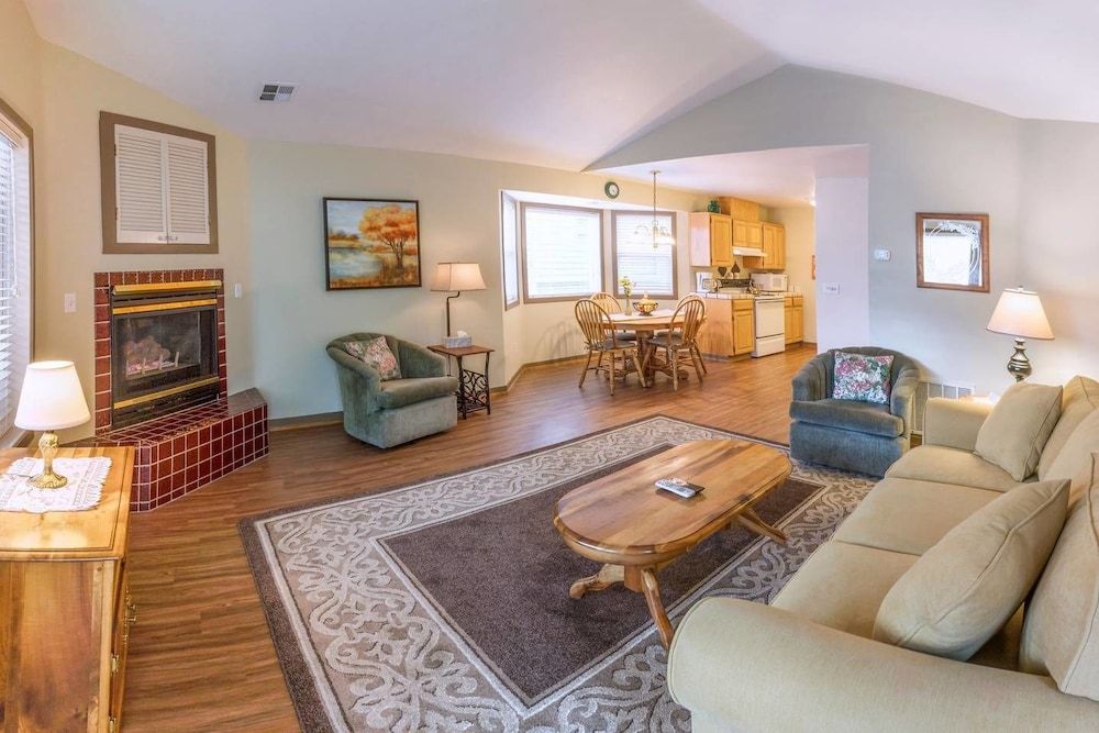 Cottage (2 Bedrooms)