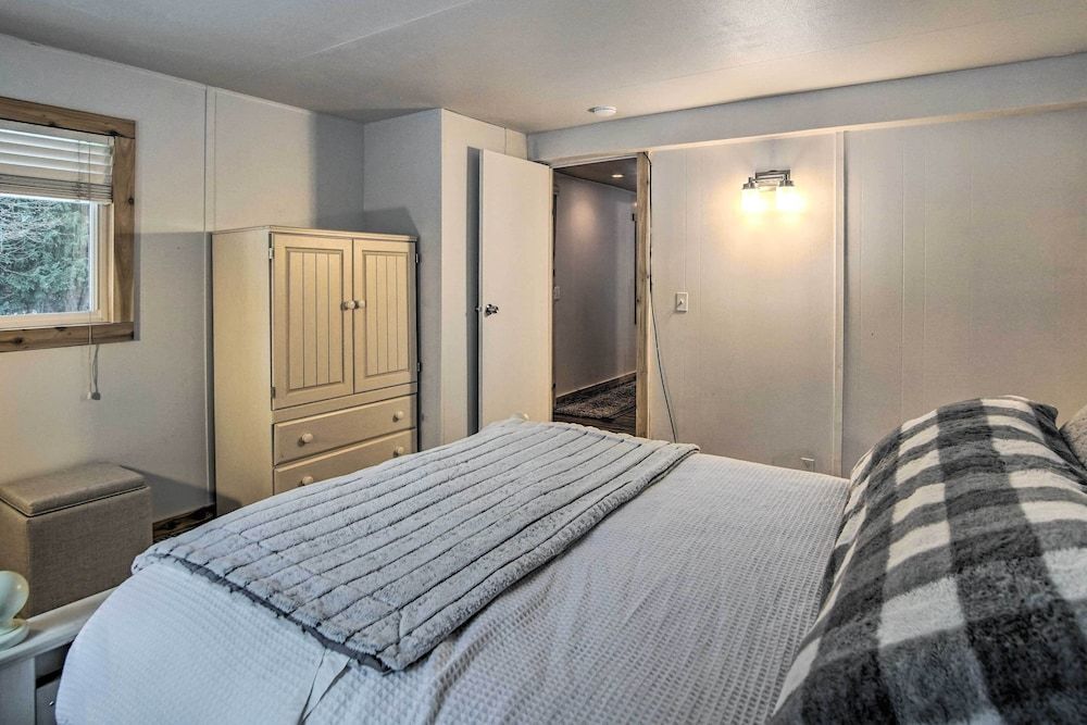 House (2 Bedrooms)