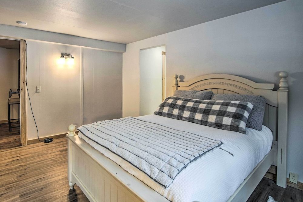 House (2 Bedrooms)
