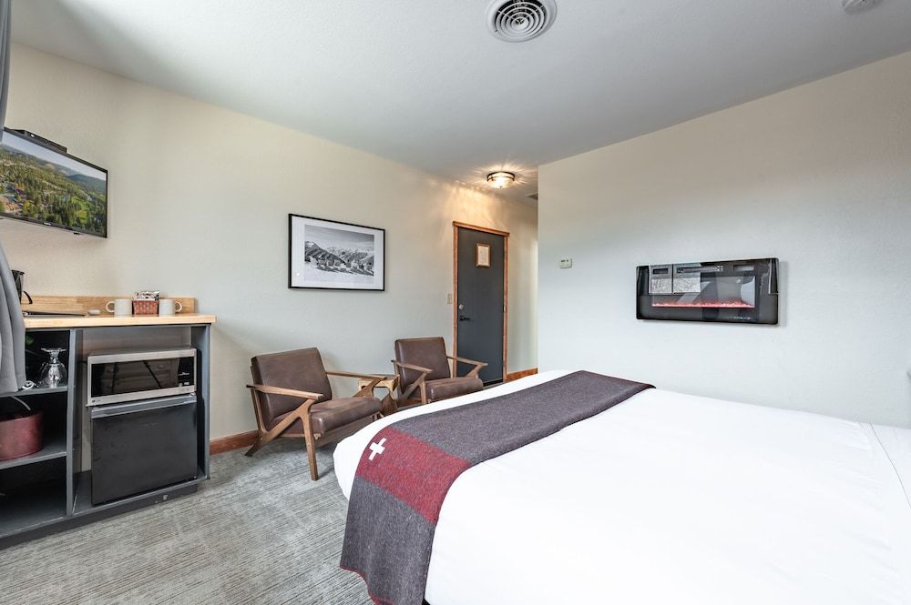 Hotel Leavenworth Two Bedroom Suite 4