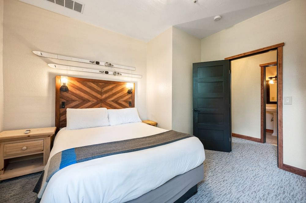 Hotel Leavenworth Two Bedroom Suite 18