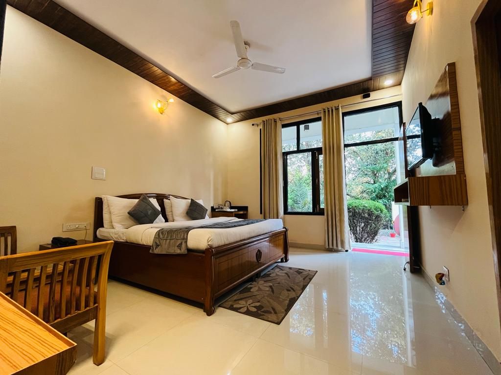 Maya Regency Deluxe Room 2