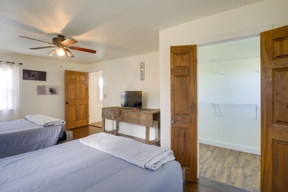 House (4 Bedrooms)