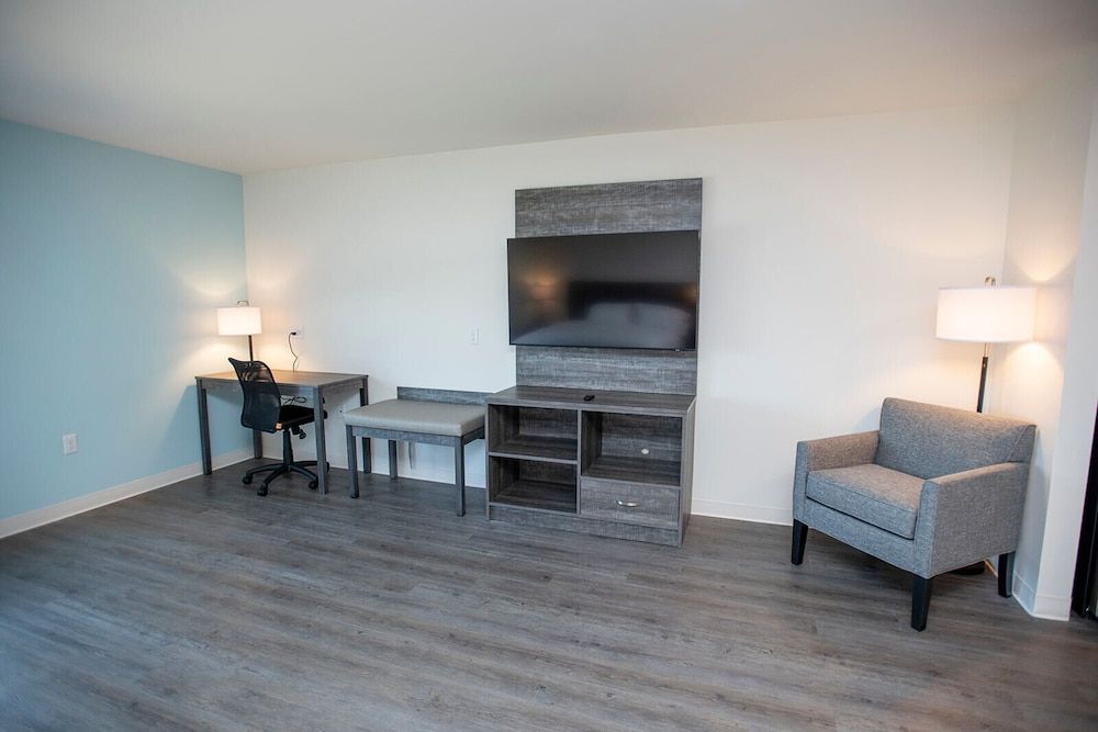 THE NEST Basic Studio, 1 King Bed, Accessible 3