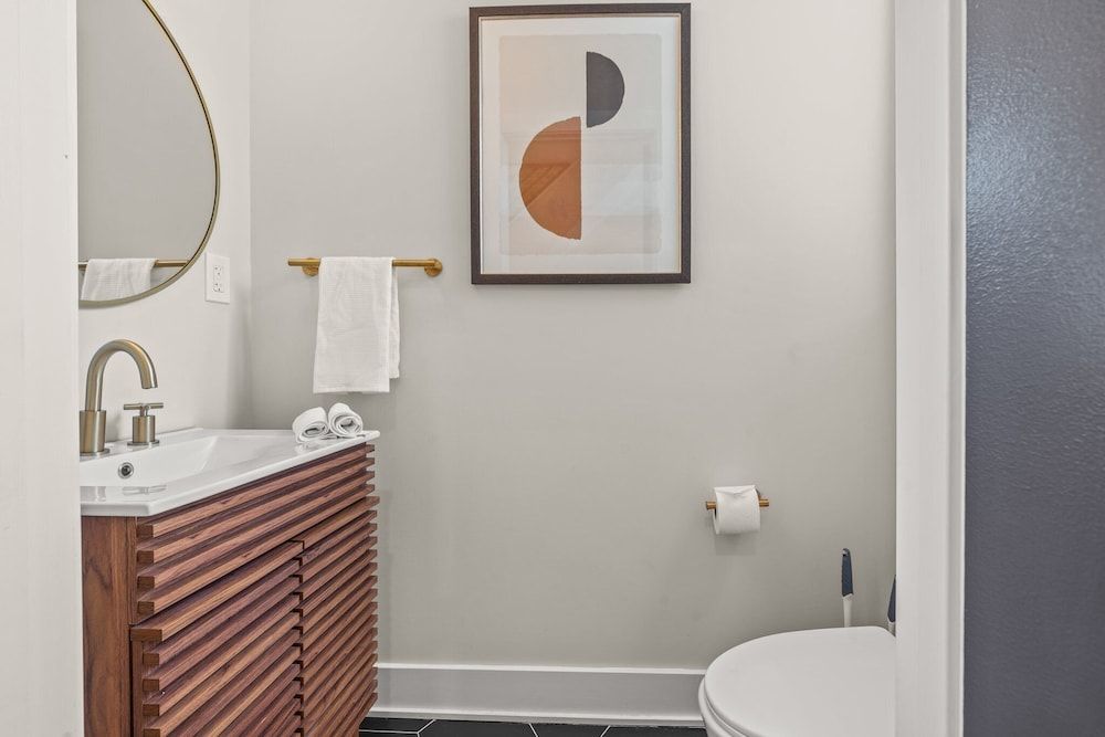 Stylish-Near Stadiums&Nightlife-GameRoom Basic House 9