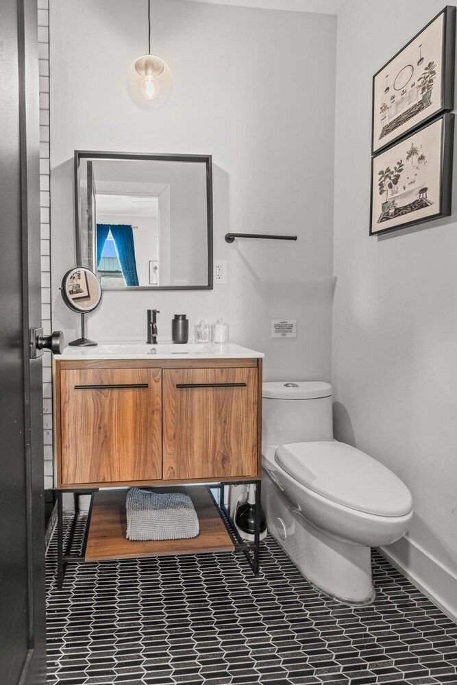 Stylish-Near Stadiums&Nightlife-GameRoom Basic House 12