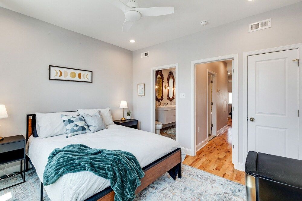 Trendy Fairmount Gem Roof Deck Basic House 4