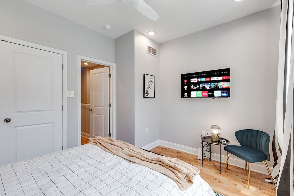 Trendy Fairmount Gem Roof Deck Basic House 5