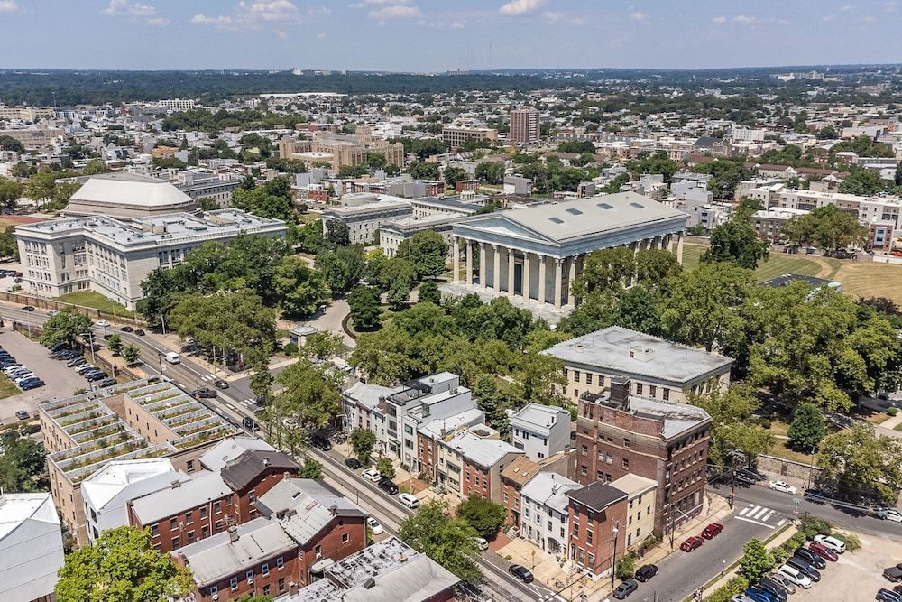 undefined Trendy Fairmount Gem Roof Deck 2