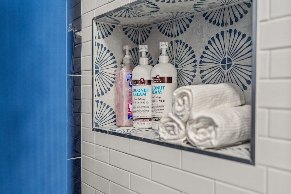 Trendy & Cozy Fishtown GameRoom Basic House 32