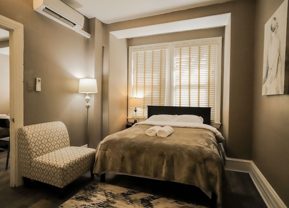 Midtown Suites Luxury Suite (402) 4