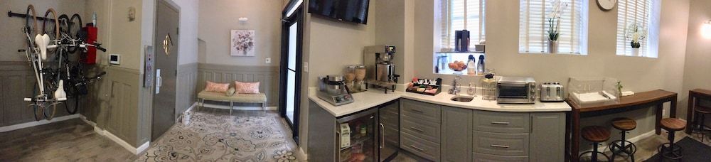 undefined Midtown Suites 6