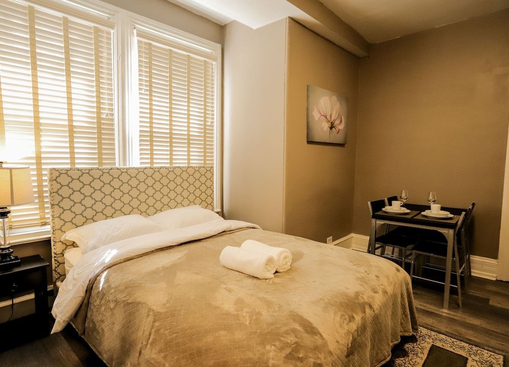 undefined Midtown Suites 10