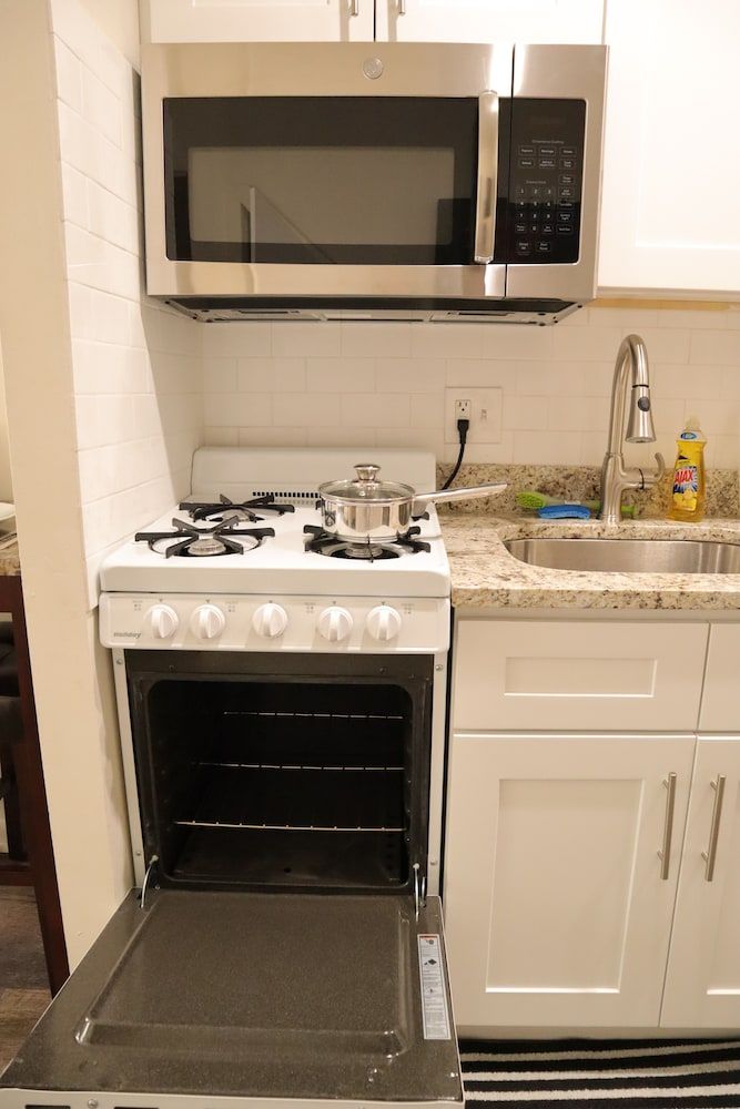 undefined Rittenhouse Suites 5