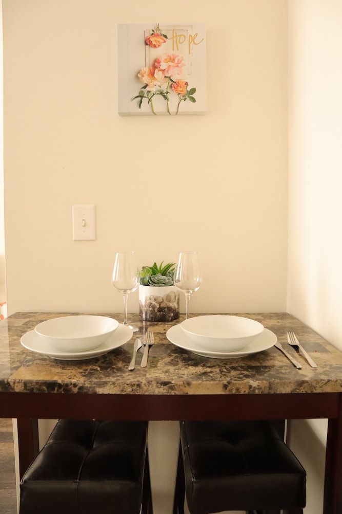 undefined Rittenhouse Suites 6