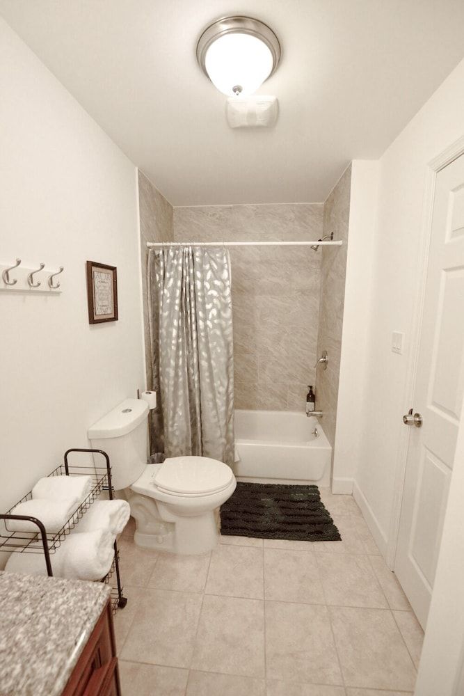 Wood Extended Suites Premium Condo 6