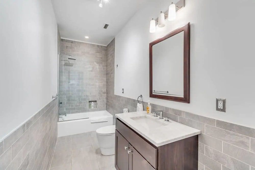 undefined LUXURIOUS Condo Elevator Parking 10