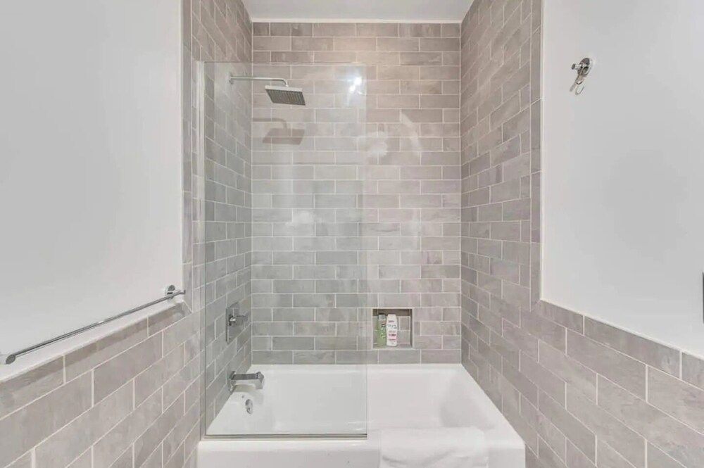 undefined LUXURIOUS Condo Elevator Parking 8